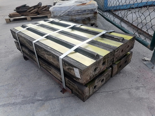 Phụ tùng máy nghiền đá Cr26 CI231 Máy nghiền va đập Chrome cao Chrome Phụ tùng mài mòn PF1315, Bộ phận máy nghiền bộ ba