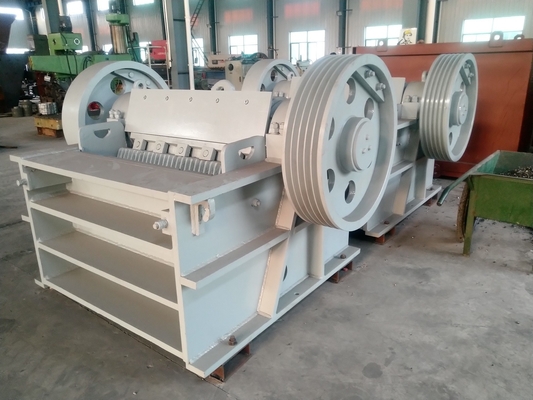 Máy nghiền hàm 37Kw Máy ​​nghiền đá công suất lớn PE400 * 600