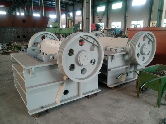 Máy nghiền hàm 37Kw Máy ​​nghiền đá công suất lớn PE400 * 600